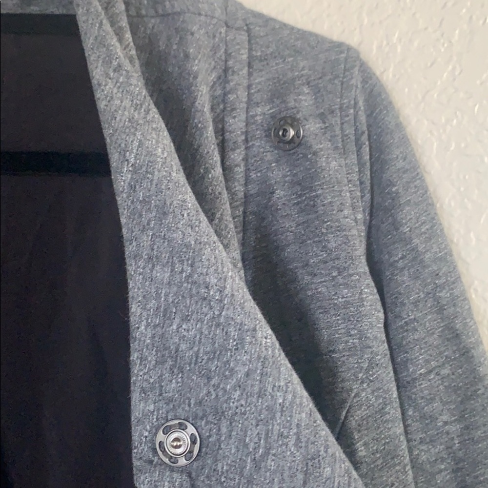 Lululemon jacket - Picture 3 of 3